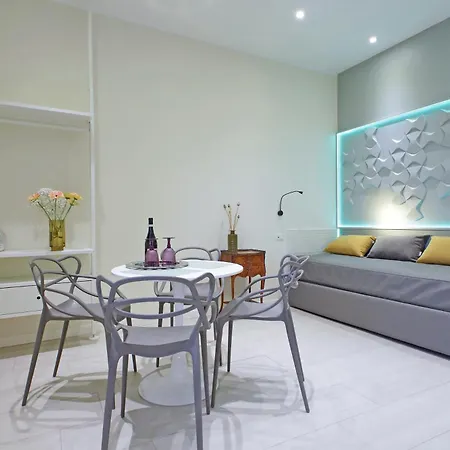 Domus Augustea - San Giovanni Sunset 4* Roma