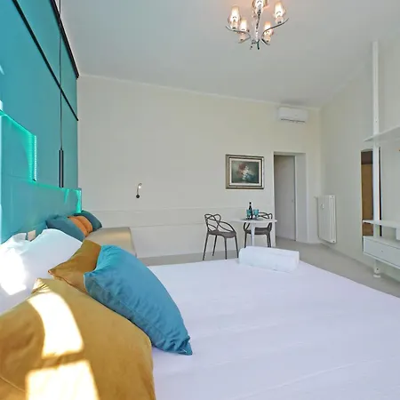 게스트하우스 Domus Augustea - San Giovanni Sunset 4*