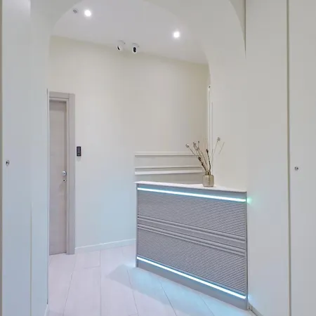 Domus Augustea - San Giovanni Sunset 4* Rom