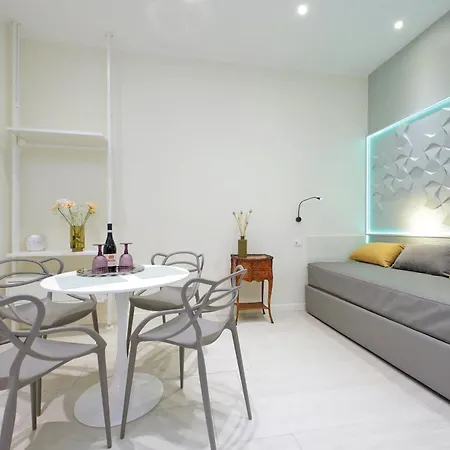 Domus Augustea - San Giovanni Sunset 4* Rom